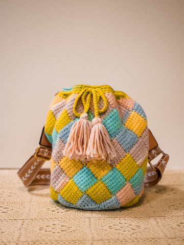 Handheld and Crossbody Bucket Bag 2
