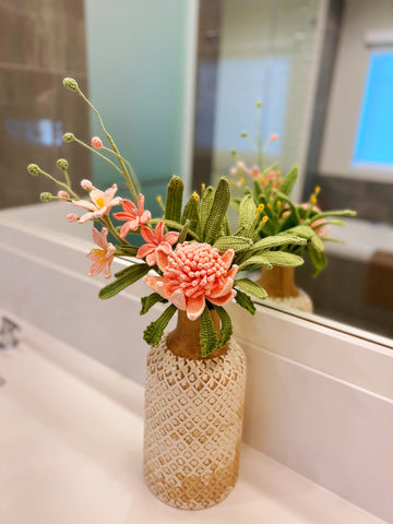 C13 Coral Bloom | Bouquet ( Overlord Flower, Mars Orchid and Leaves )