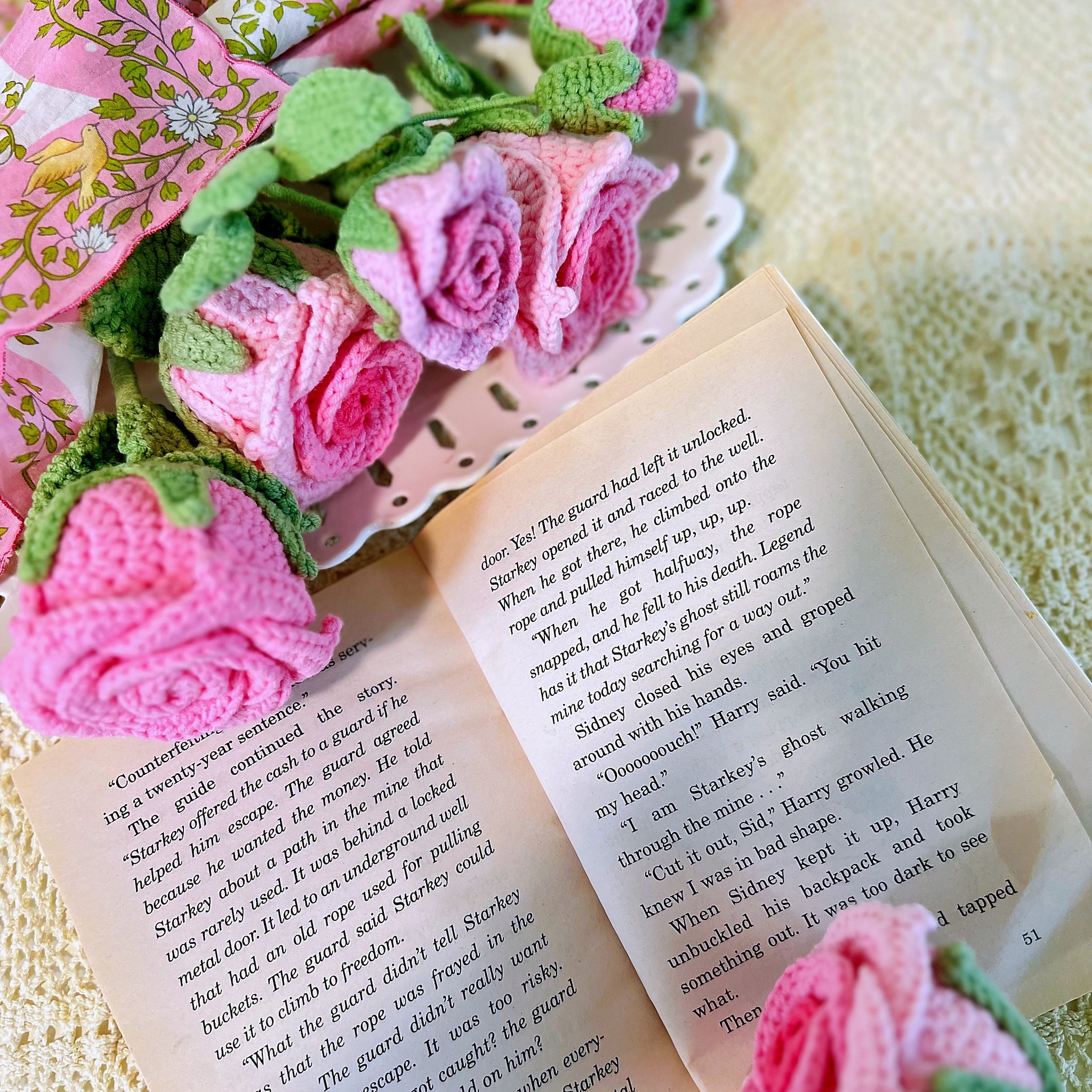 C11 Rosy Decade | Bouquet  ( 10 Pink Roses )