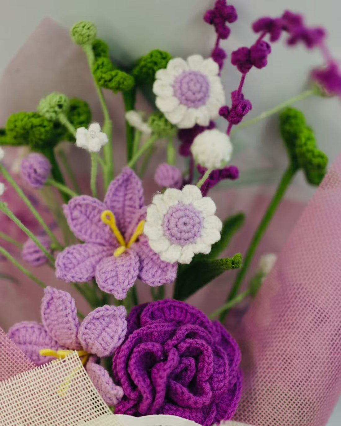 B6 Purple Rose & Lilac Harmony | Bouquet ( around 7 branches )