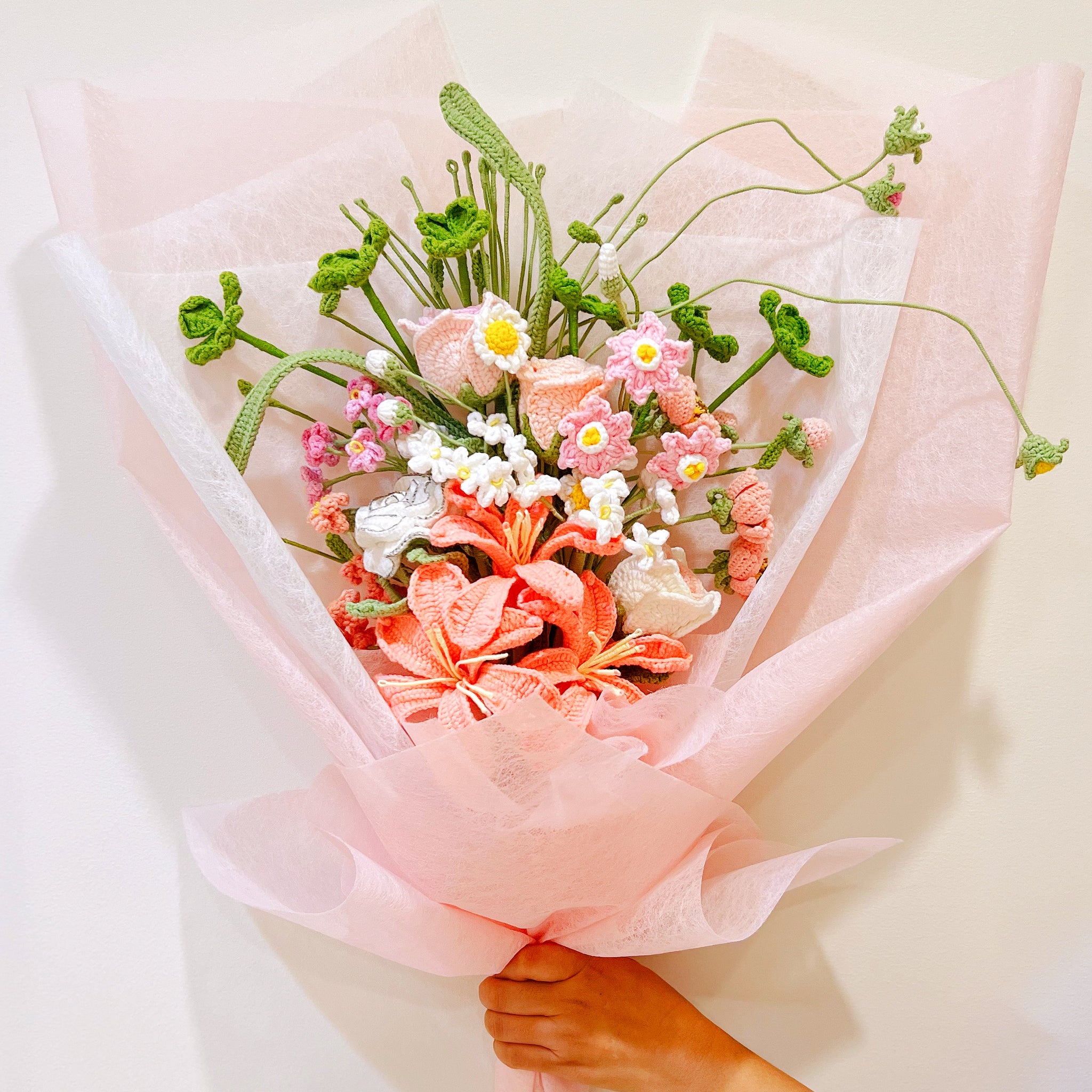 C4 Blooming Blush | Bouquet ( LIlies, leaves, 20 branches totally )
